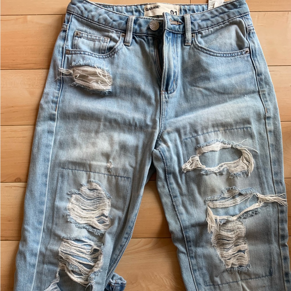 Garage ripped jeans
